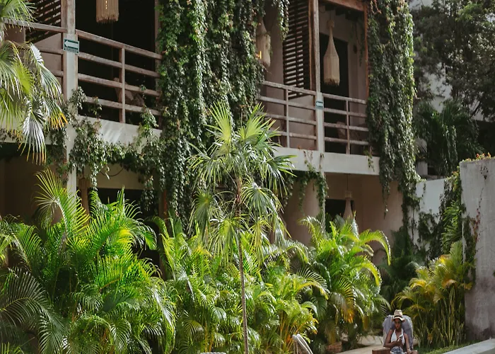 Era Hotel