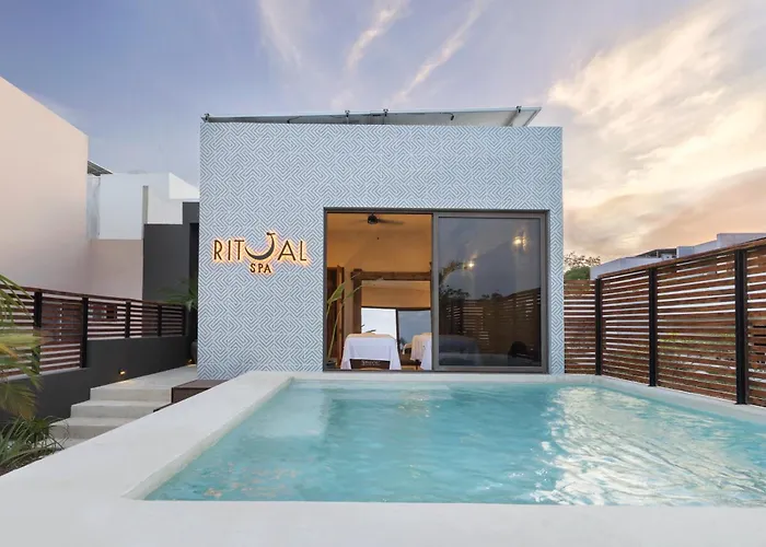 Era Hotel